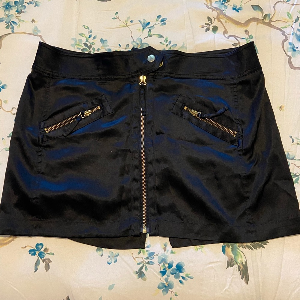 Black guess Marciano skirt